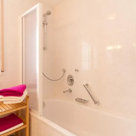 Appartement Alpentraum - Auszeit I *